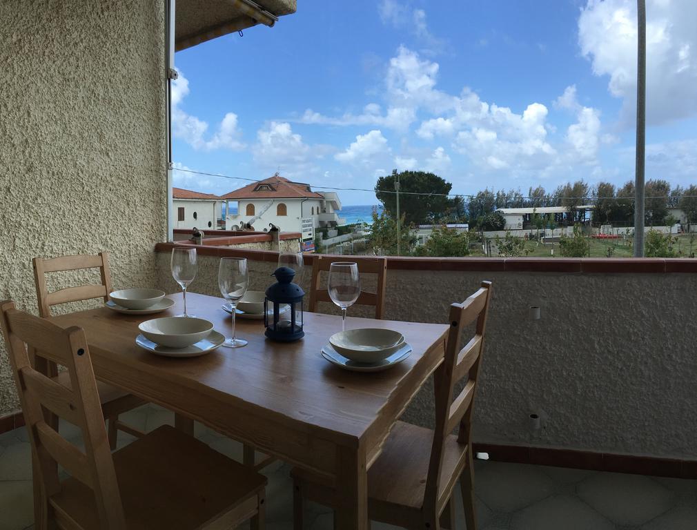 Apartamento Parco Corallo Di Fronte Al Mare Diamante Exterior foto
